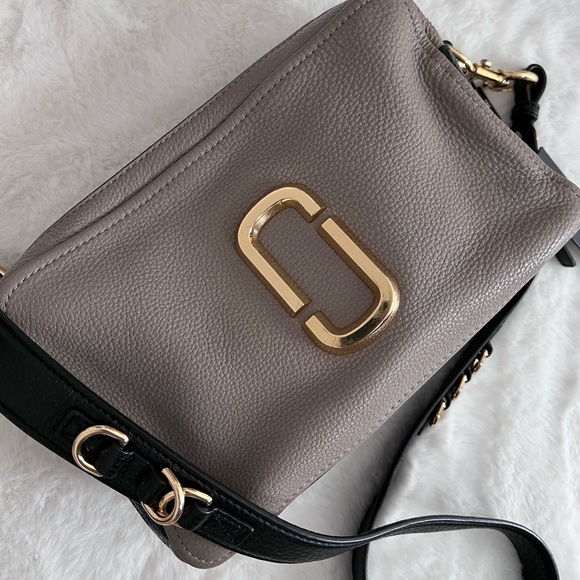 SOLD‼️ Marc Jacobs 27 Softshot - Picture 4 of 16